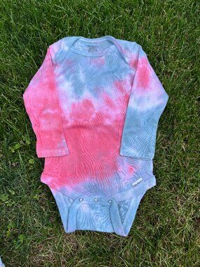 Baby 12M Red & Dark Green Tie-Dye Long Sleeve Onesie